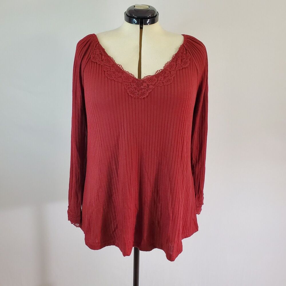 Bloomchic Ribbed Knit Blouse Women's L Burgundy Laced V Neck Long Sleeve NWT